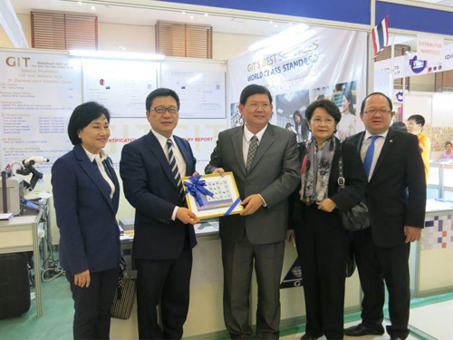 GIT รุกตลาด AEC เดินหน้า สร้างมาตรฐานอัญมณีและเครื่องประดับในงาน Top Thai Brands 2016, Cambodia