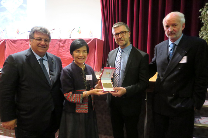 2016-06-13: GEM DEPOSITS AND SUSTAINABLE MANAGEMENT OF MINES IN THAILAND AND MYANMAR