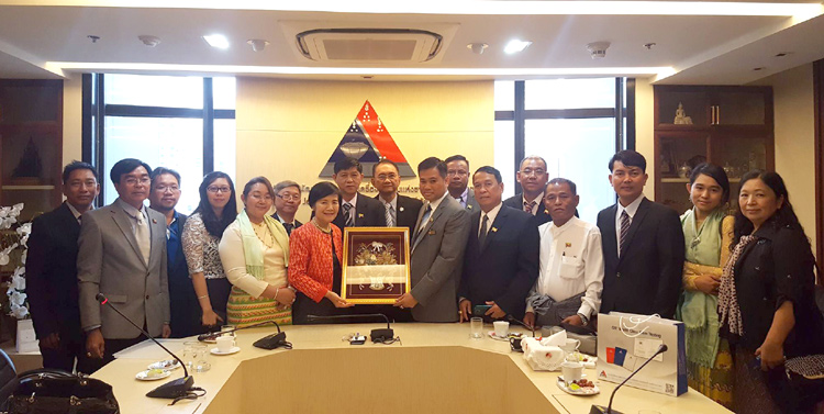 2016-09-07: Towards the collaboration to develop the potentiality of gem and jewelry resources